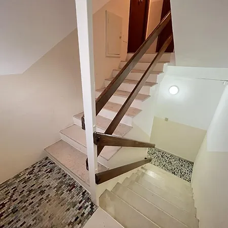 Scacchi Apartamento *